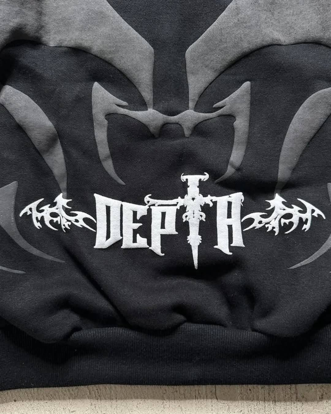 Depta Fleece Hoodie – Soft & Cozy Streetwear Pullover