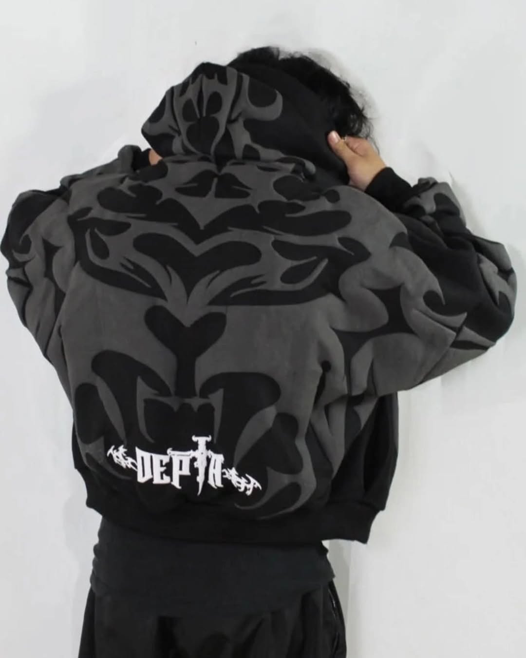 Depta Fleece Hoodie – Soft & Cozy Streetwear Pullover
